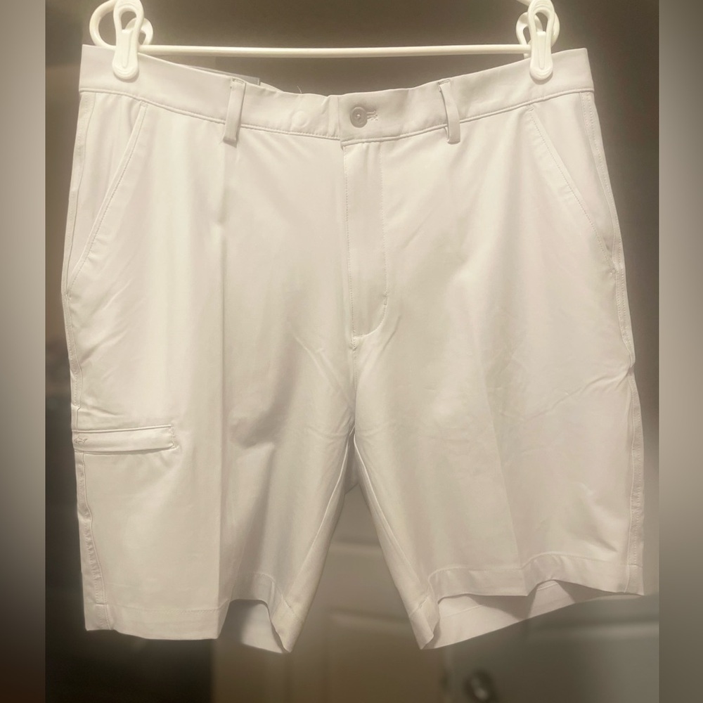 NWT Greg Norman Collection White 36 Waist Polyester/Spandex Golf Shorts